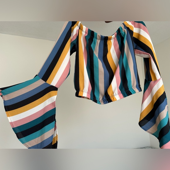 Blue Blush off-shoulder crop top with flare sleeves. - Picture 3 of 4